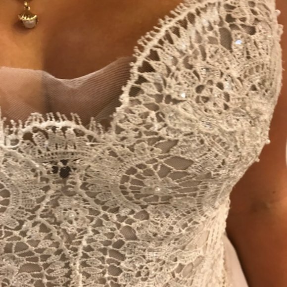 Della (Beaded) Wedding Dress by WToo (Watters) - Picture 4 of 4